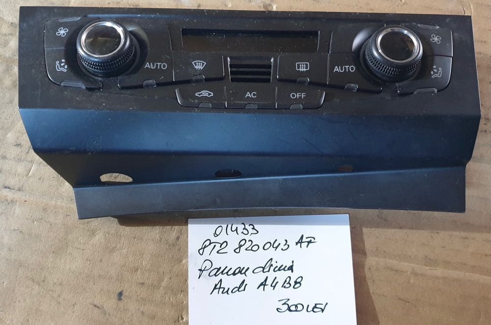 01443 Panou clima Audi A4 B8 8T2820043AF