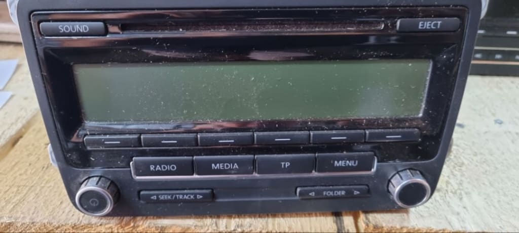 00143 Radio Cd Vw Passat, TOURAN 1K0035186AA