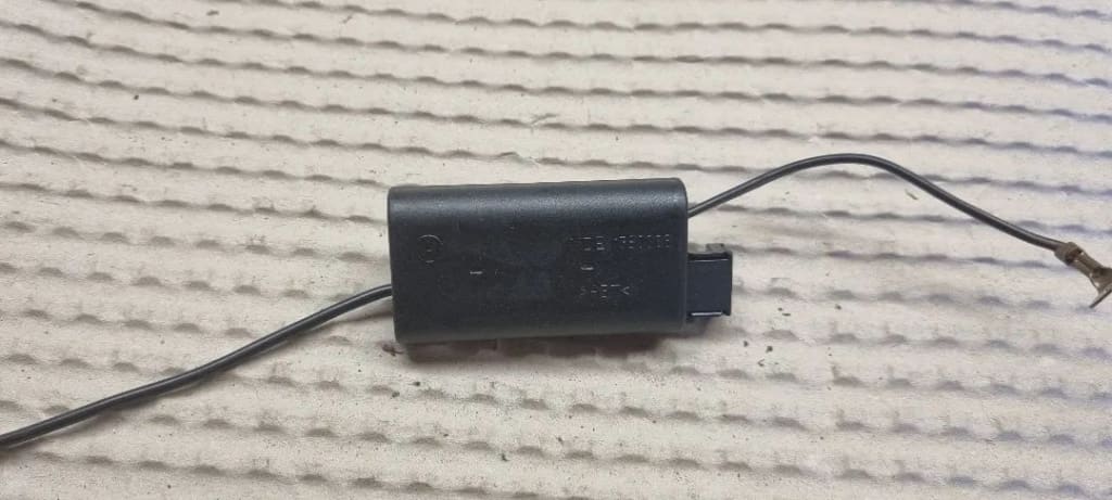 03278 Filtru banda fm rejector semnal fm amplificator antena vw passat b6 mde g50088 g50089