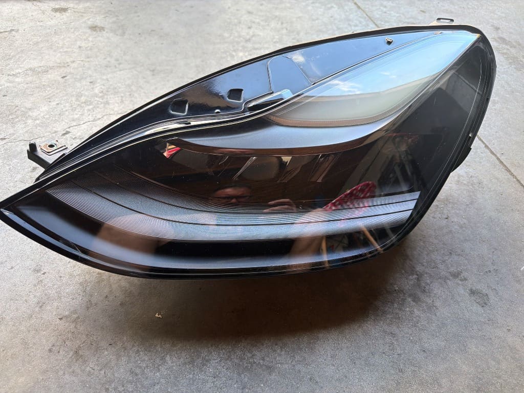 Far Stanga Tesla Model 3 / Model Y 1514952-00-C