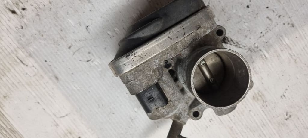 04929 Clapeta acceleratie 14 mpi skoda 047133062d