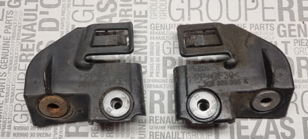05103 Suport far dreapta vw passat cc 3c8805300a