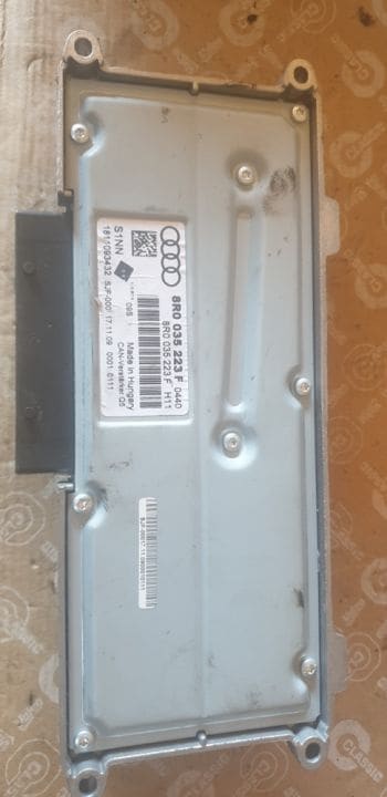 03564 Amplificator audio Audi A4 B8