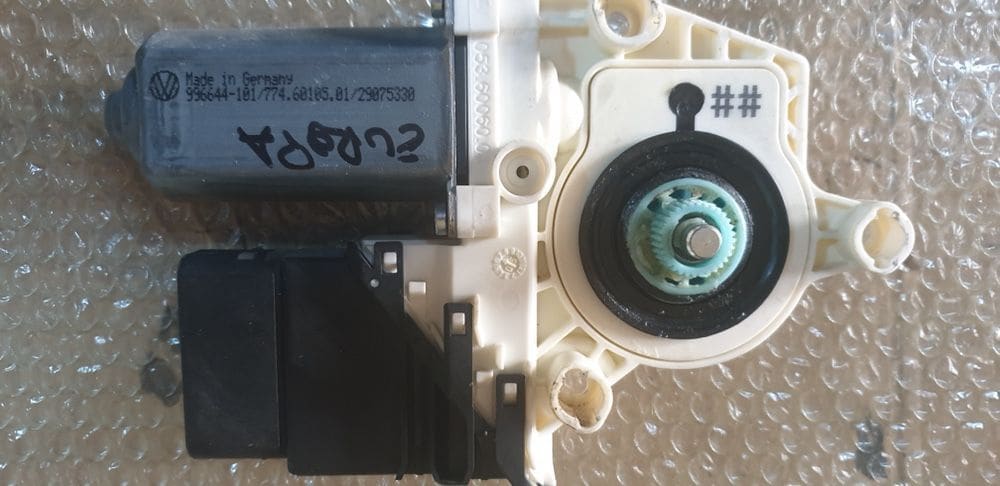 02938 Motoras macara geam dreapta spate Skoda SUPERB 1K0959764E 993425200